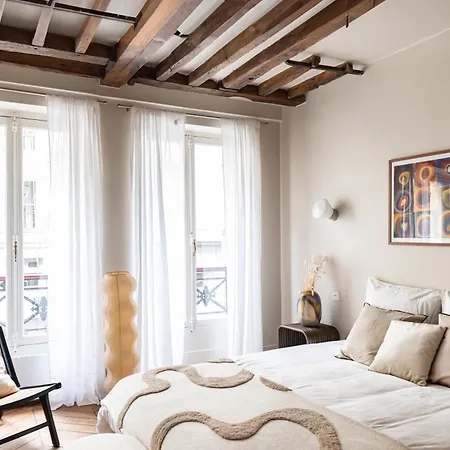 Ile-saint-louis Apartament